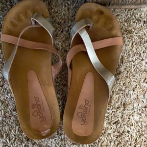 Yokono Sandals Sz 9